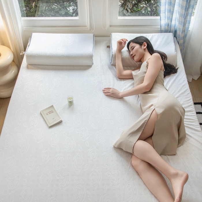 91家纺网 家纺一手货源 找家纺 美丽折家纺 2025新款双拉链头鸟眼布乳胶床垫内套 玫瑰绒