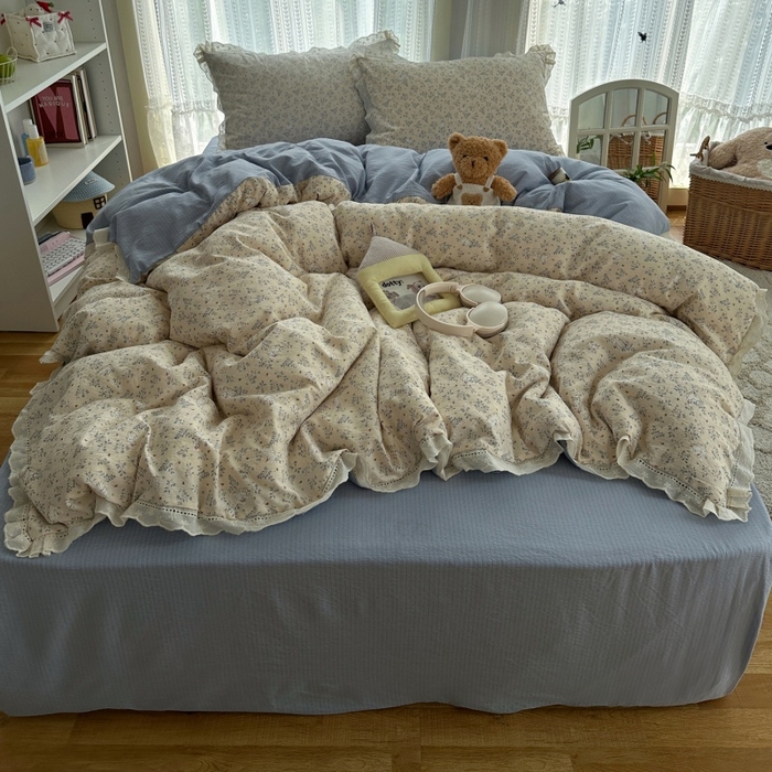 91家纺网 家纺一手货源 找家纺 红嘴企鹅 2025新款花边双层纱印花四件套 花园