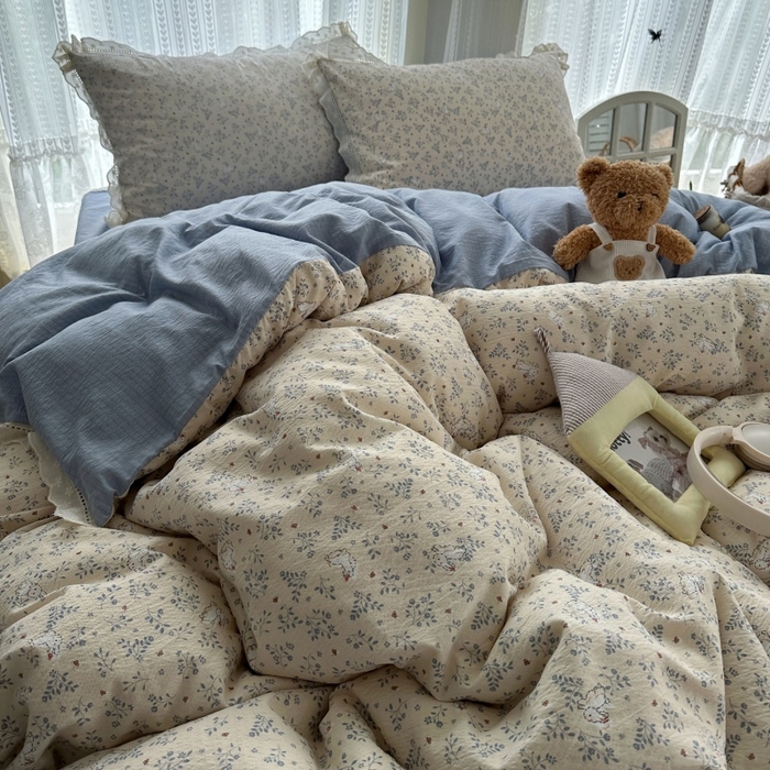 91家纺网 家纺一手货源 找家纺 红嘴企鹅 2025新款花边双层纱印花四件套 花园