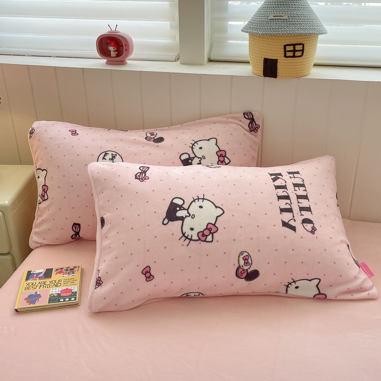 91家纺网 家纺一手货源 找家纺 金爱家 2025新款A类正版三丽鸥授权卡通加厚高克重牛奶绒系列四件套 绒三丽鸥-美美kitty