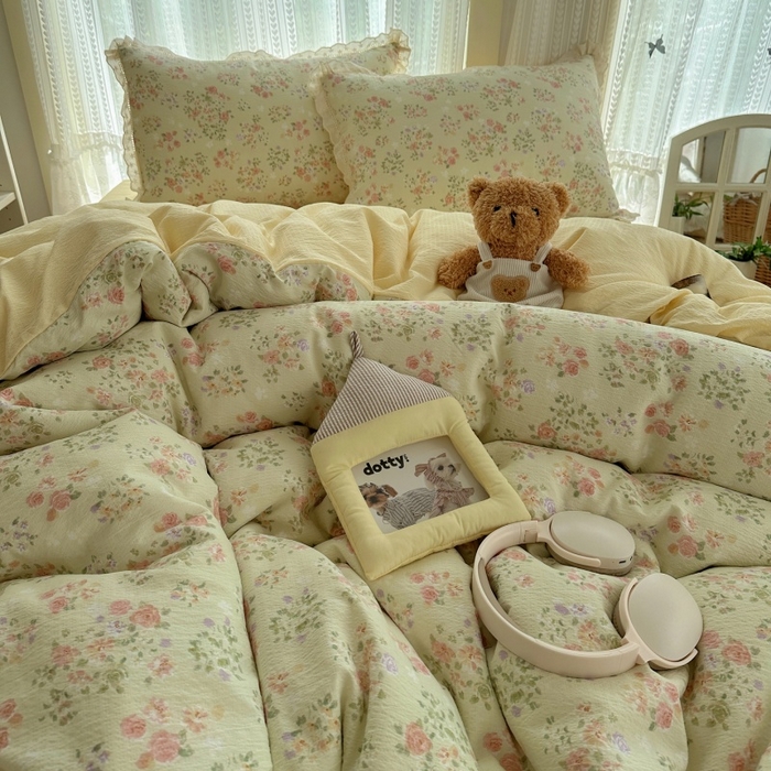 91家纺网 家纺一手货源 找家纺 红嘴企鹅 2025新款花边双层纱印花四件套 清香