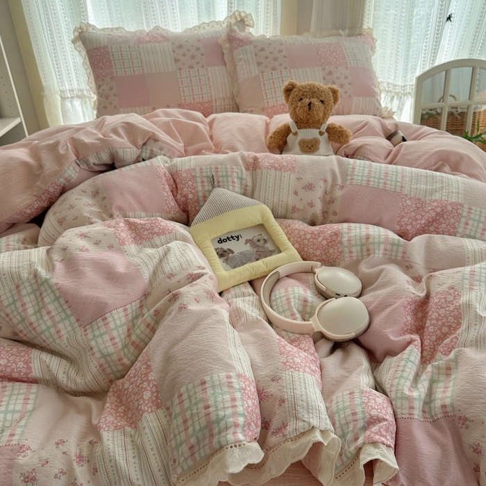 91家纺网 家纺一手货源 找家纺 红嘴企鹅 2025新款花边双层纱印花四件套 甜心