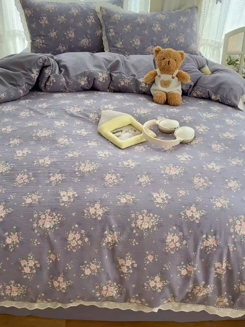 91家纺网 家纺一手货源 找家纺 红嘴企鹅 2025新款花边双层纱印花四件套 紫韵