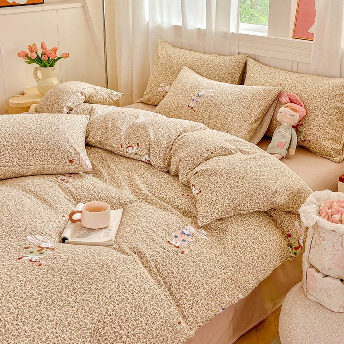 91家纺网 家纺一手货源 找家纺 斯卡诺家纺 2026爆款古法水洗仿棉四件套韩国小布袋五件套（高克重斜纹加厚） 花丛小兔