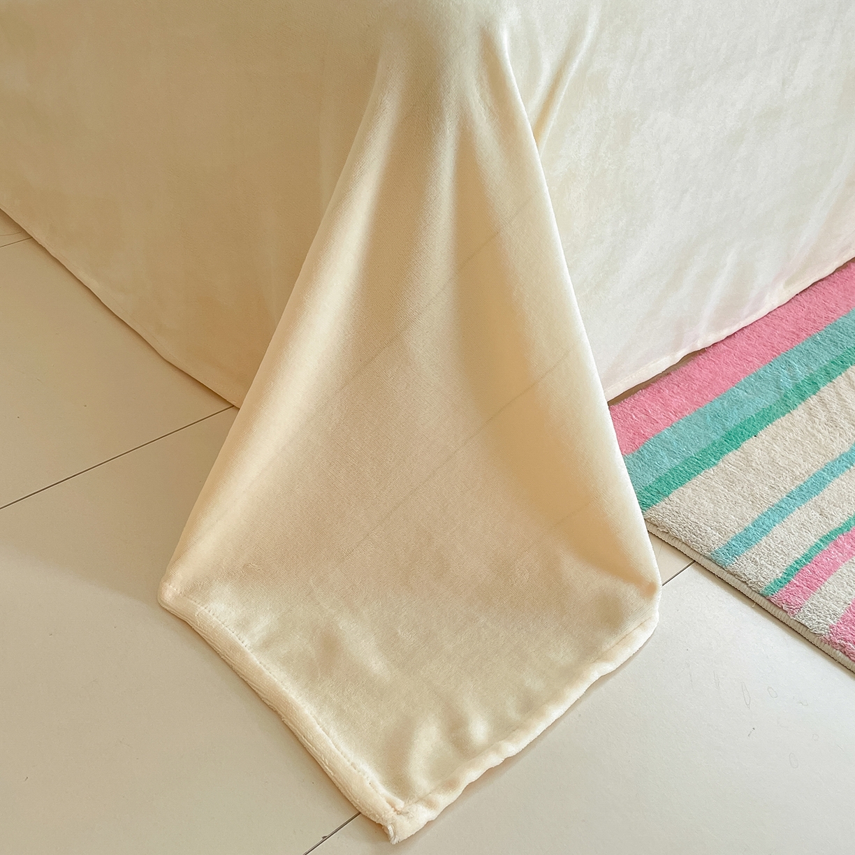 91家纺网 家纺一手货源 找家纺 金爱家 2025新款A类正版三丽鸥授权卡通加厚高克重牛奶绒系列四件套 绒三丽鸥-梦幻kitty美乐蒂