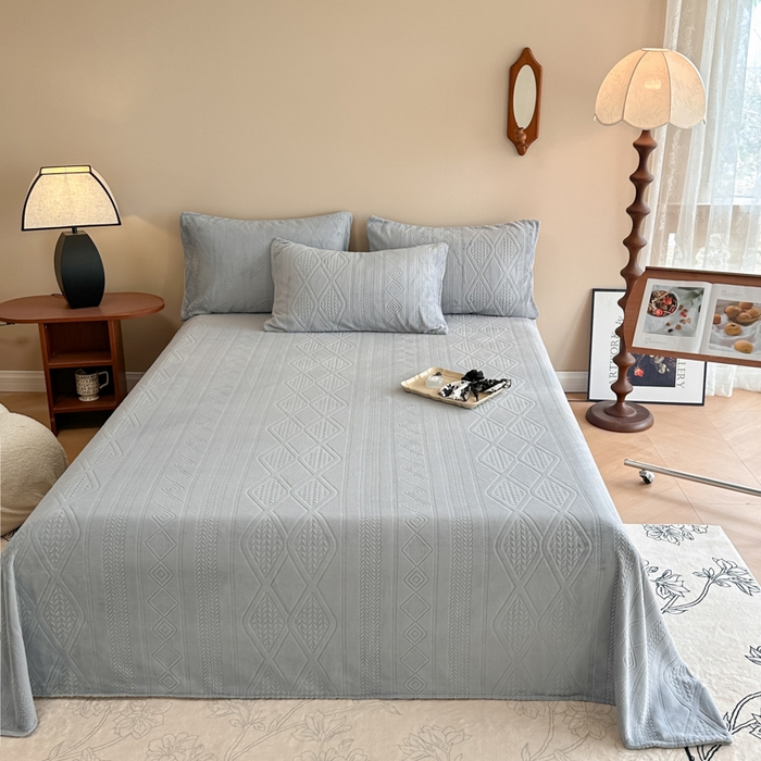 91家纺网 家纺一手货源 找家纺 眠博士 2025新款雕花加厚牛奶绒单品床单 床单单件-卡洛 单品床单-卡洛灰