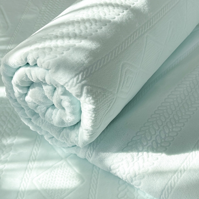 91家纺网 家纺一手货源 找家纺 眠博士 2025新款雕花加厚牛奶绒单品床单 床单单件-卡洛 单品床单-卡洛蓝