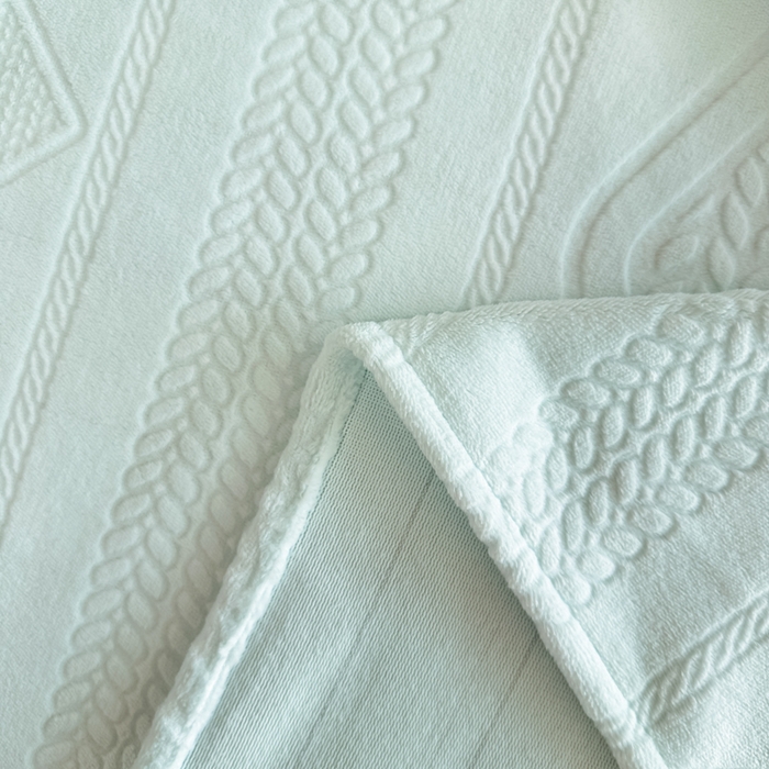 91家纺网 家纺一手货源 找家纺 眠博士 2025新款雕花加厚牛奶绒单品床单 床单单件-卡洛 单品床单-卡洛蓝