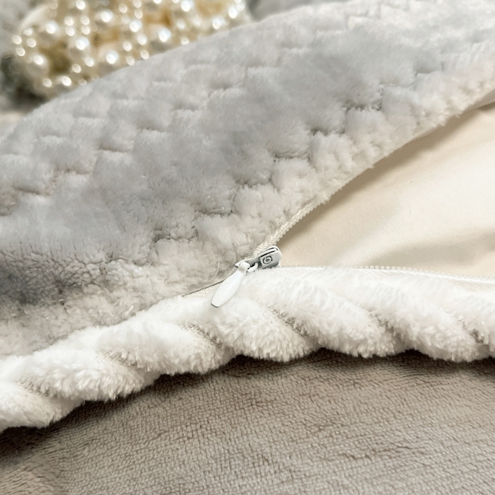 91家纺网 家纺一手货源 找家纺 酱子 2025新款成品提花包边牛奶绒四件套 提花-高级灰