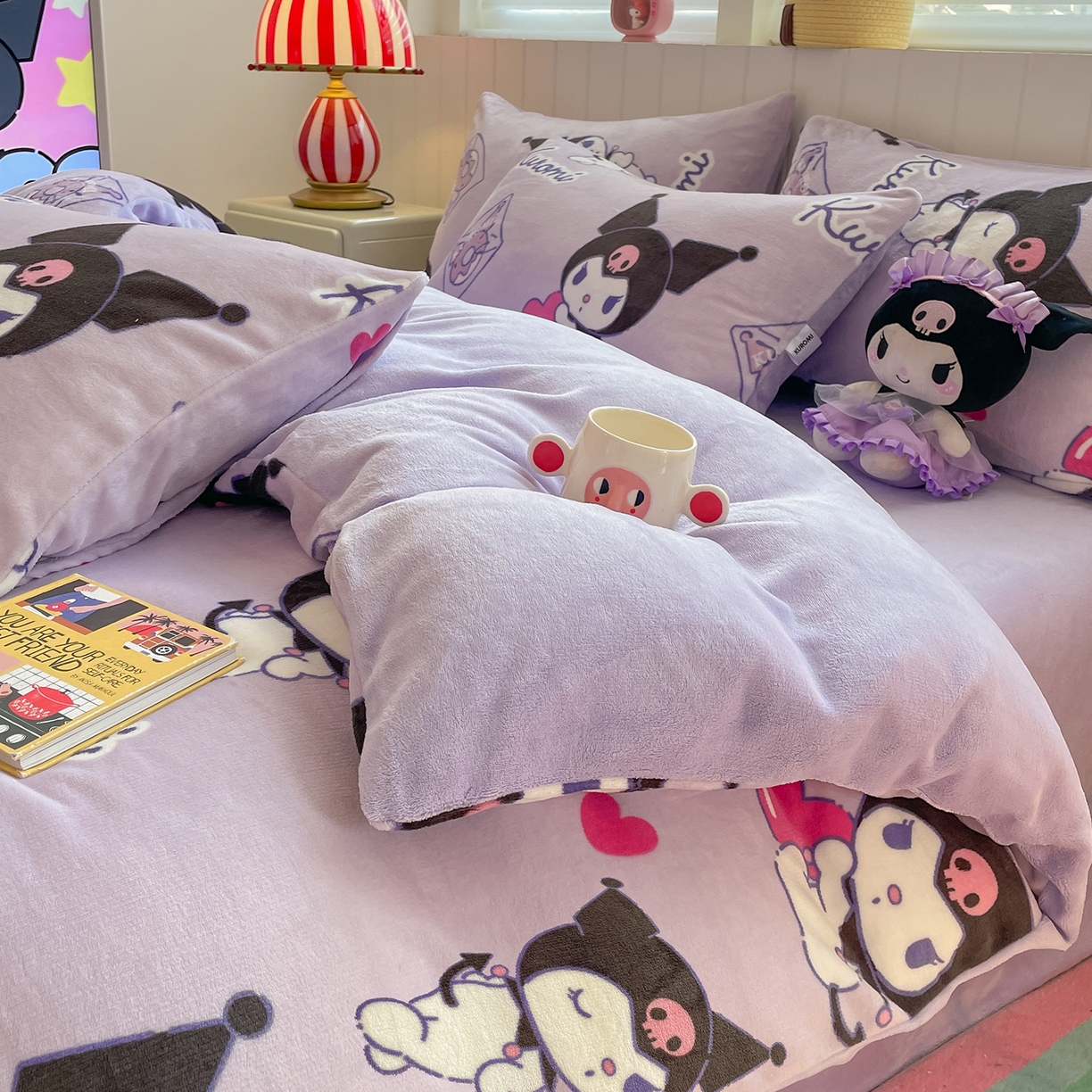 91家纺网 家纺一手货源 找家纺 金爱家 2025新款A类正版三丽鸥授权卡通加厚高克重牛奶绒系列四件套 绒三丽鸥-梦幻库洛米
