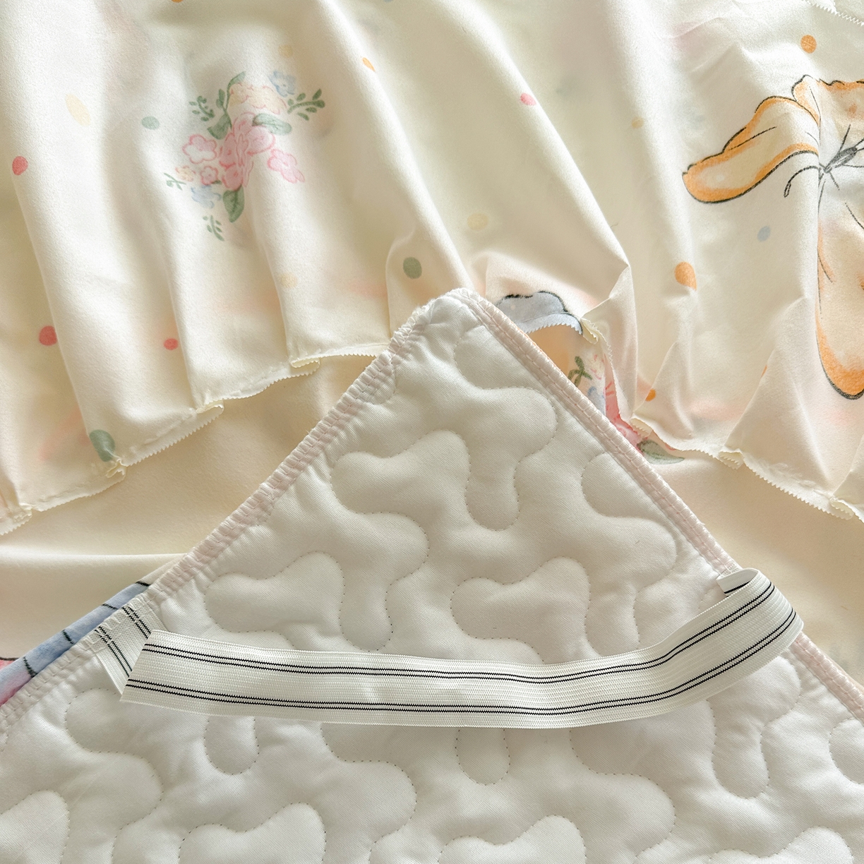 91家纺网 家纺一手货源 找家纺 笠裙家纺 2025新款磨毛夹棉S边单件三件套韩版防滑床裙单床裙床裙单件 比翼