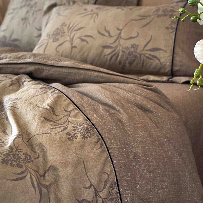 91家纺网 家纺一手货源 找家纺 悦织湾家纺 2025新款复古原麻四件套天然质朴舒适透气轻奢中式床单床笠款床上用品四件套 复古原麻-木槿咖