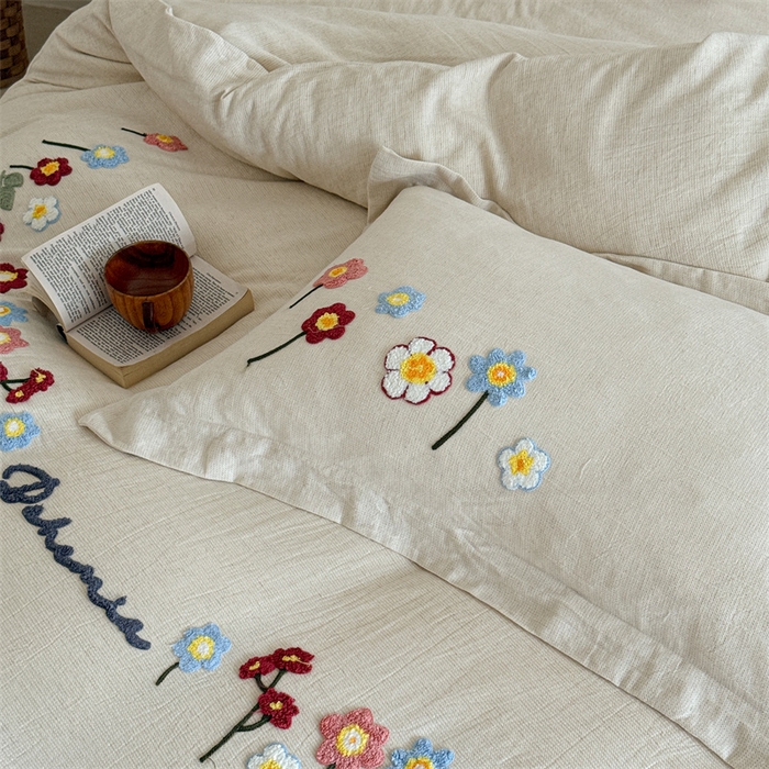 91家纺网 家纺一手货源 找家纺 绒棉世家 2025新款20%亚麻80%棉双层棉麻刺绣四件套 花梦榻-白