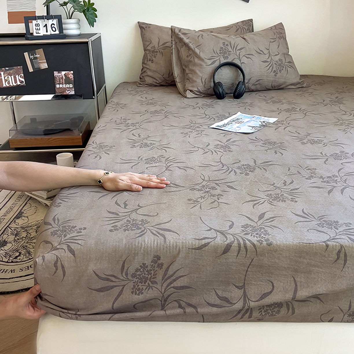 91家纺网 家纺一手货源 找家纺 悦织湾家纺 2025新款复古原麻床笠天然质朴舒适透气轻奢中式典雅精致单床笠床笠单品枕套三件套 复古原麻-木槿咖