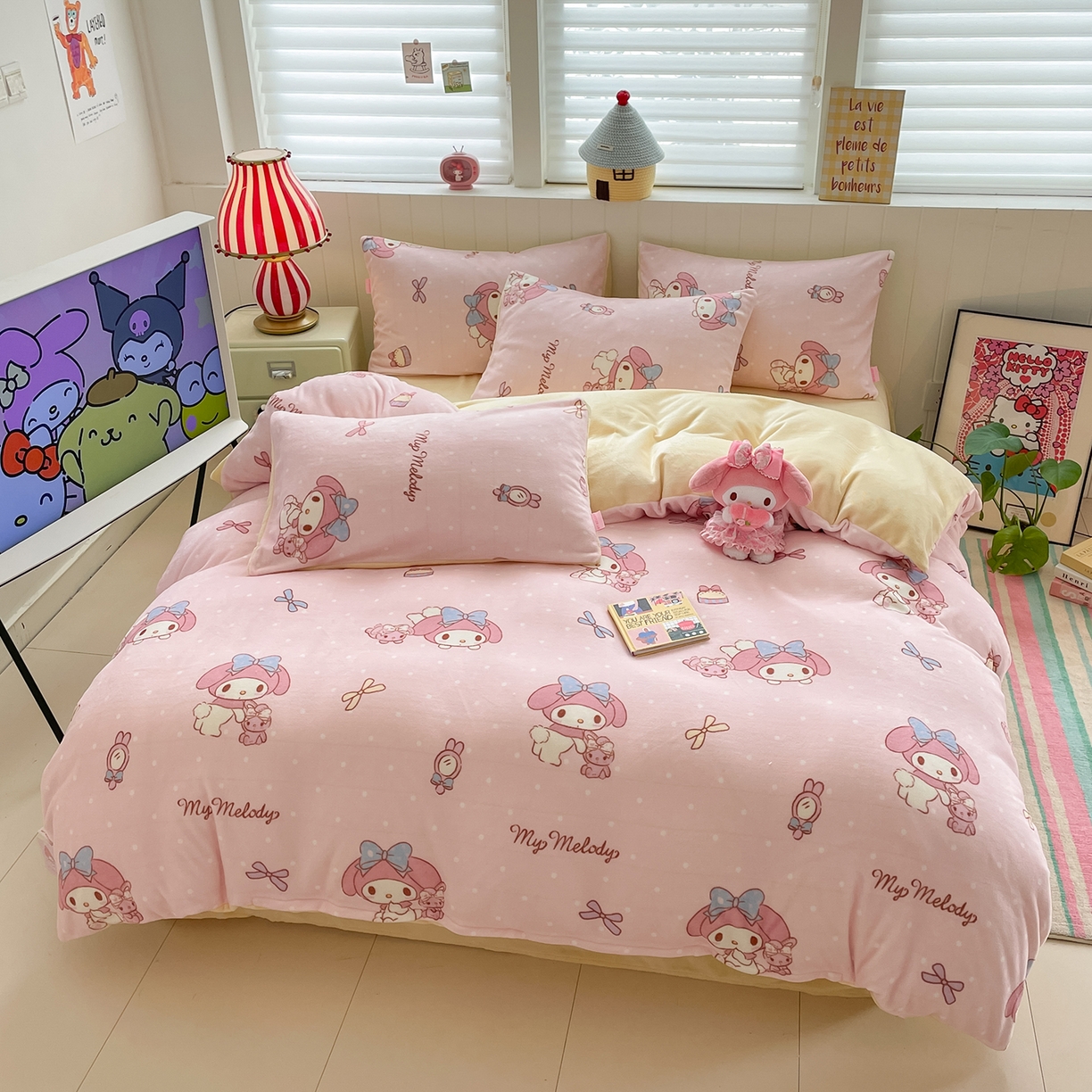 91家纺网 家纺一手货源 找家纺 金爱家 2025新款A类正版三丽鸥授权卡通加厚高克重牛奶绒系列四件套 绒三丽鸥-少女美乐蒂