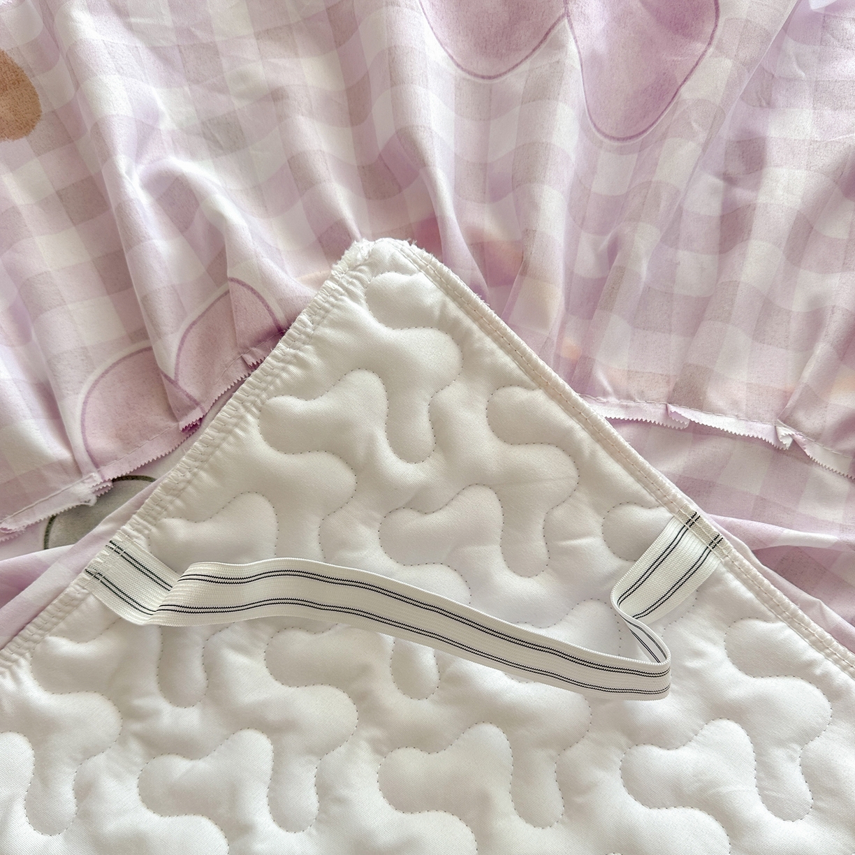 91家纺网 家纺一手货源 找家纺 笠裙家纺 2025新款磨毛夹棉S边单件三件套韩版防滑床裙单床裙床裙单件 花舞