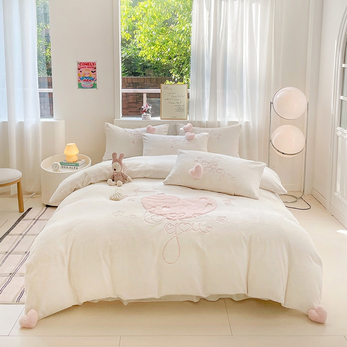 91家纺网 家纺一手货源 找家纺 （总）亲亲公主 2025新款爱心 LOVE YOU 保暖四件套