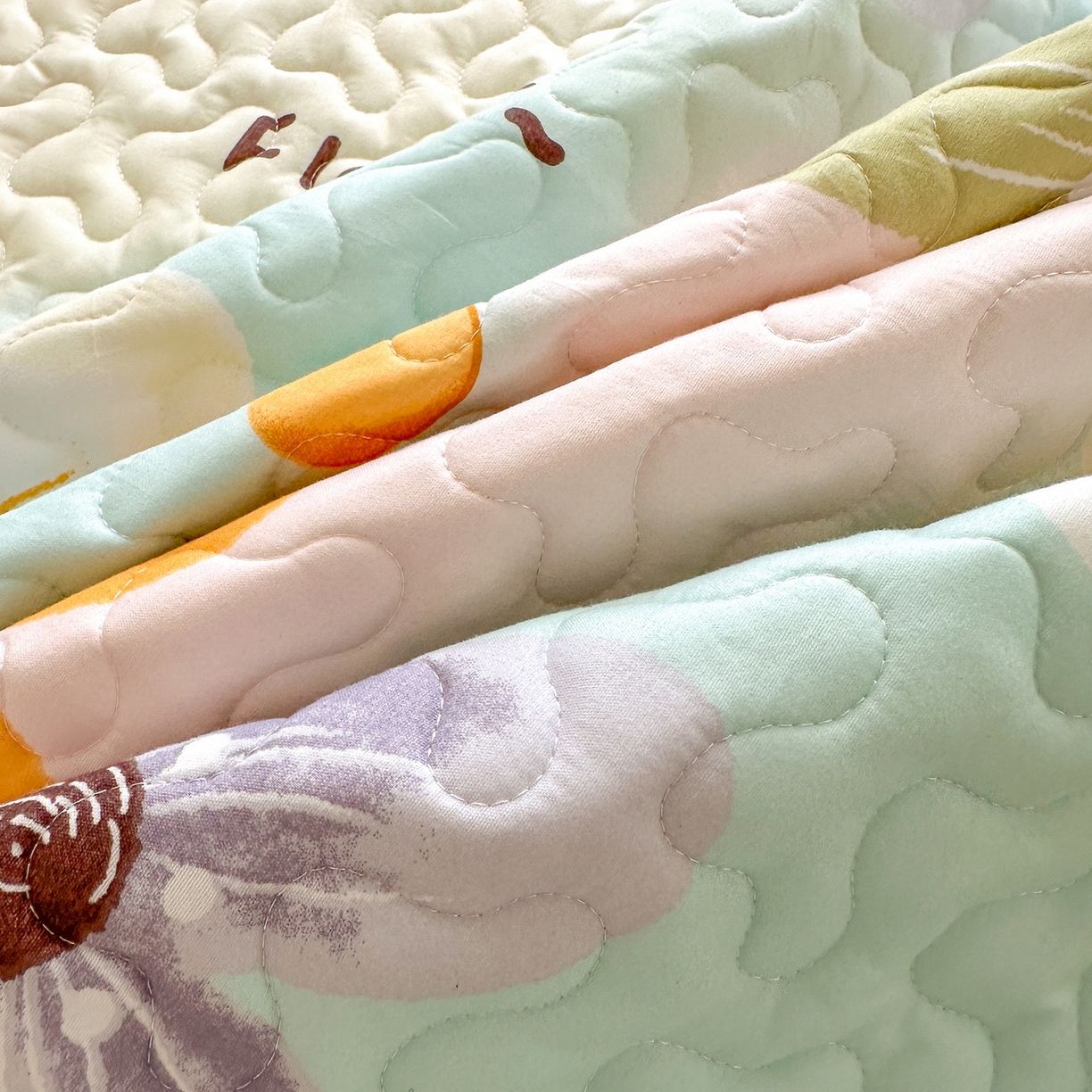 91家纺网 家纺一手货源 找家纺 笠裙家纺 2025新款磨毛夹棉S边单件三件套韩版防滑床裙单床裙床裙单件 浅花