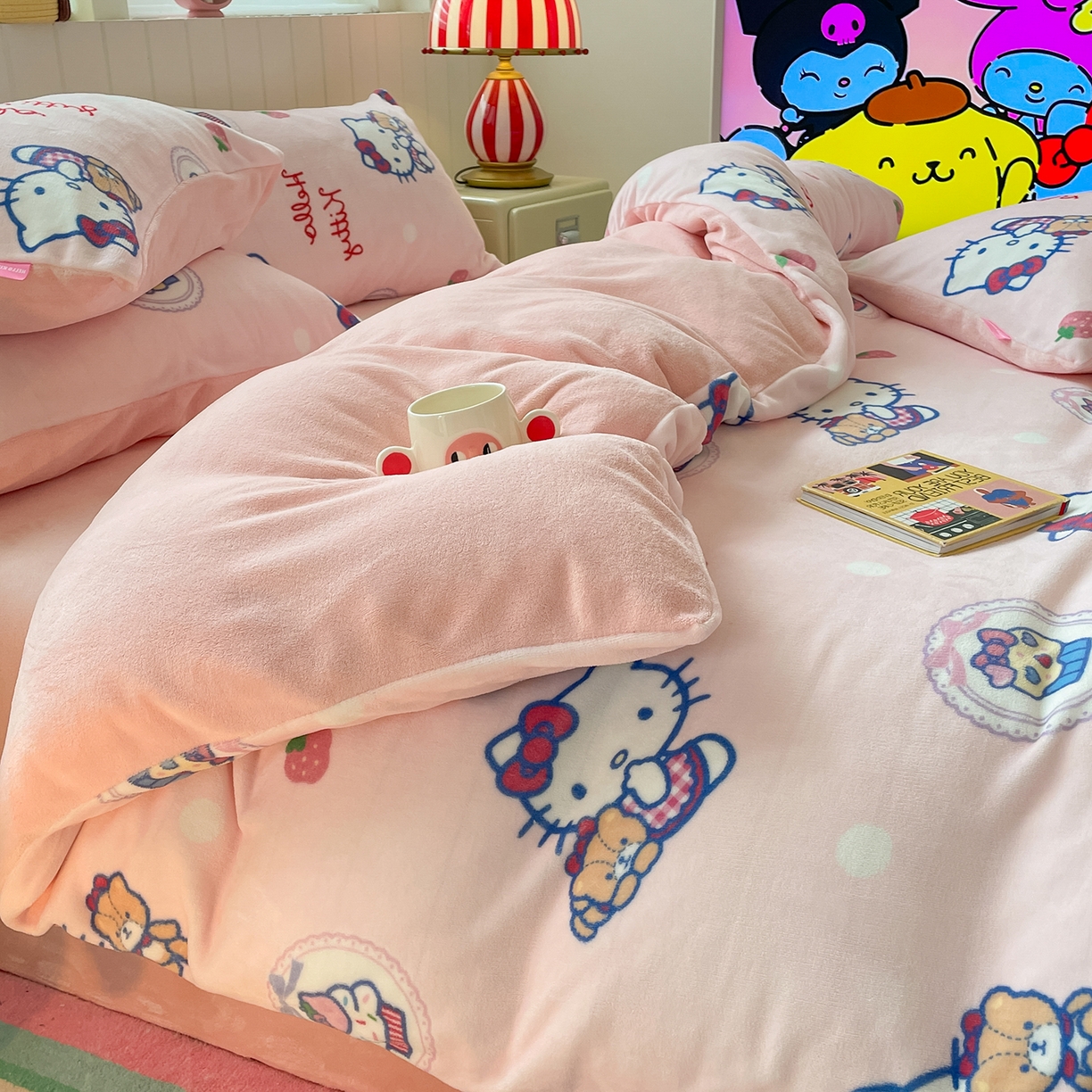 91家纺网 家纺一手货源 找家纺 金爱家 2025新款A类正版三丽鸥授权卡通加厚高克重牛奶绒系列四件套 绒三丽鸥-甜美kitty
