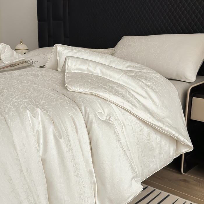 91家纺网 家纺一手货源 找家纺 （总）娇逸家居 2025新款60支天丝棉提花贵妇银丝春秋被被子被芯可配同系列枕套床单