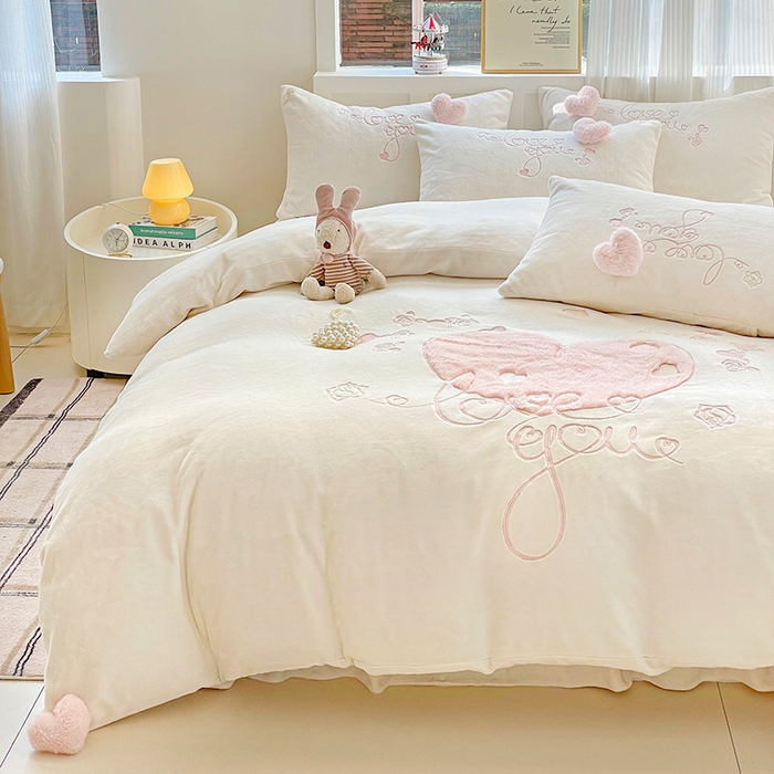 91家纺网 家纺一手货源 找家纺 （总）亲亲公主 2025新款爱心 LOVE YOU 保暖四件套