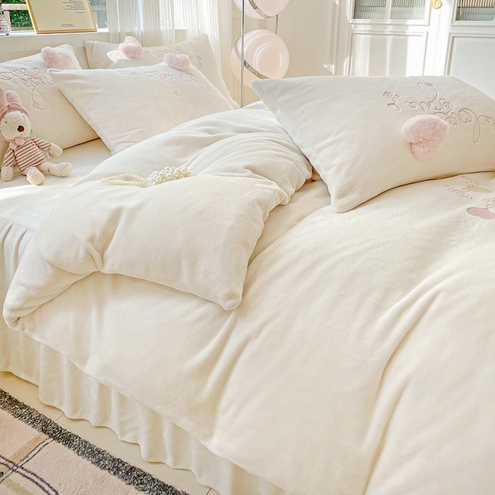 91家纺网 家纺一手货源 找家纺 （总）亲亲公主 2025新款爱心 LOVE YOU 保暖四件套