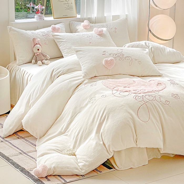 91家纺网 家纺一手货源 找家纺 （总）亲亲公主 2025新款爱心 LOVE YOU 保暖四件套