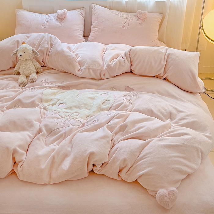 91家纺网 家纺一手货源 找家纺 亲亲公主 2025新款爱心 LOVE YOU 保暖四件套 浅粉玉