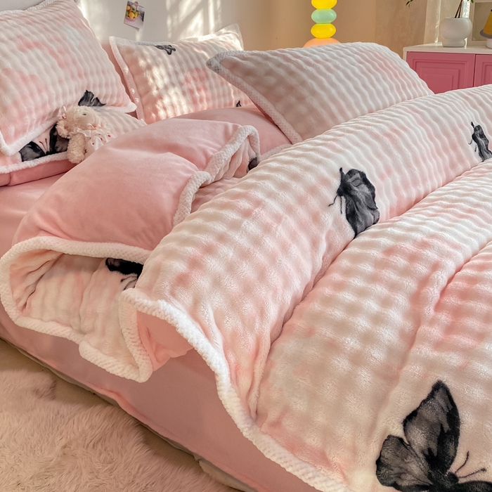 91家纺网 家纺一手货源 找家纺 （总）悦织湾家纺 2025新款床单床笠款A类仿兔毛绒印花泡泡四件套轻奢牛奶绒四件套单双人学生宿舍