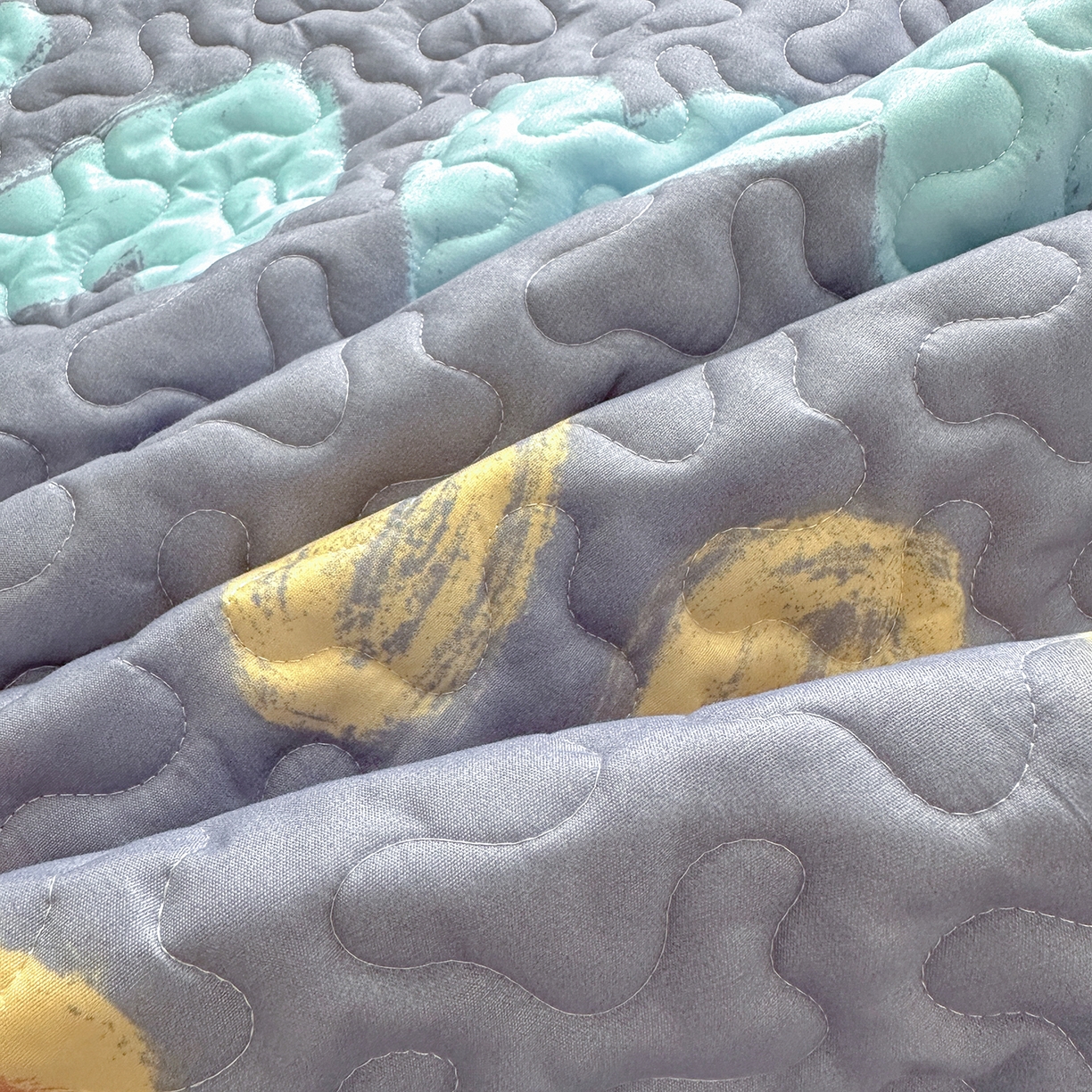 91家纺网 家纺一手货源 找家纺 笠裙家纺 2025新款磨毛夹棉S边单件三件套韩版防滑床裙单床裙床裙单件 心定律