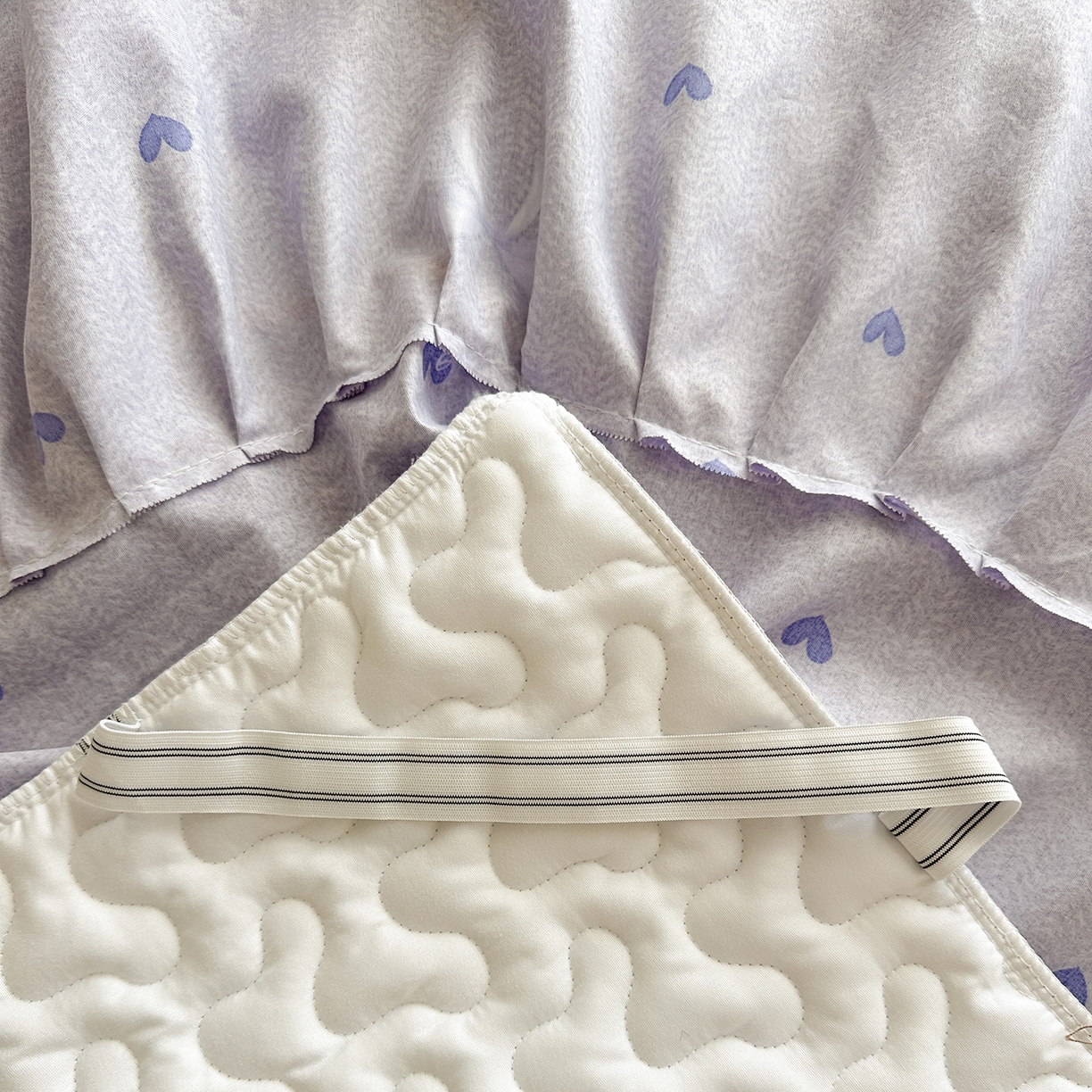 91家纺网 家纺一手货源 找家纺 笠裙家纺 2025新款磨毛夹棉S边单件三件套韩版防滑床裙单床裙床裙单件 心率