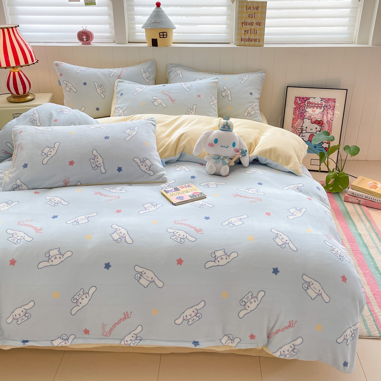 91家纺网 家纺一手货源 找家纺 金爱家 2025新款A类正版三丽鸥授权卡通加厚高克重牛奶绒系列四件套 绒三丽鸥-星星玉桂狗