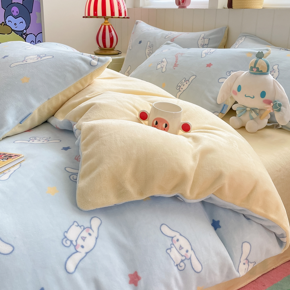 91家纺网 家纺一手货源 找家纺 金爱家 2025新款A类正版三丽鸥授权卡通加厚高克重牛奶绒系列四件套 绒三丽鸥-星星玉桂狗