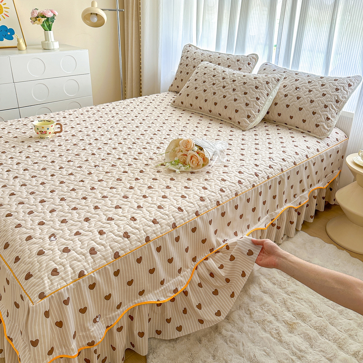 91家纺网 家纺一手货源 找家纺 笠裙家纺 2025新款磨毛夹棉S边单件三件套韩版防滑床裙单床裙床裙单件 心意