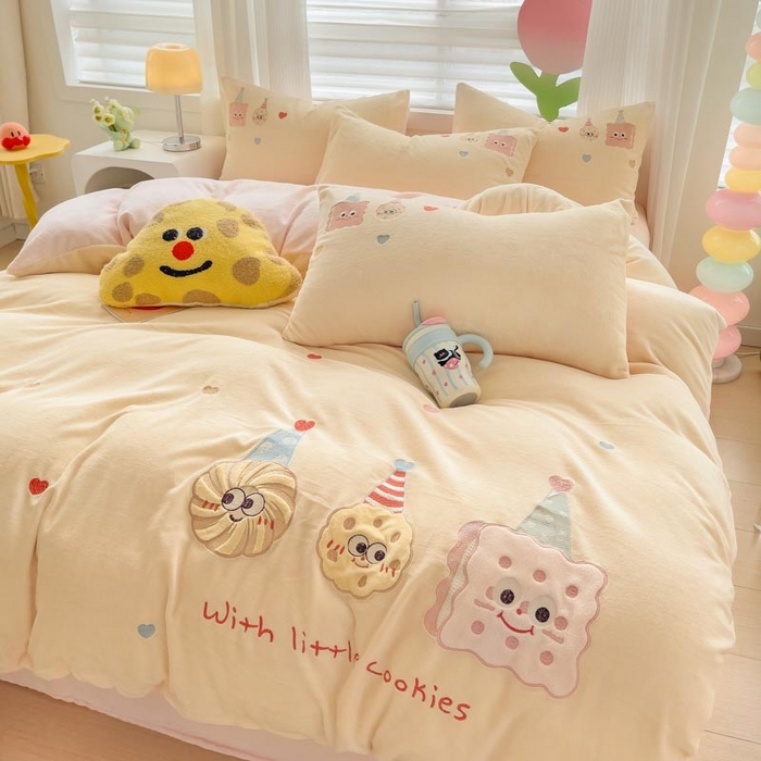 91家纺网 家纺一手货源 找家纺 （总）亲亲公主 2025新款牛奶绒贴布绣四件套-曲奇