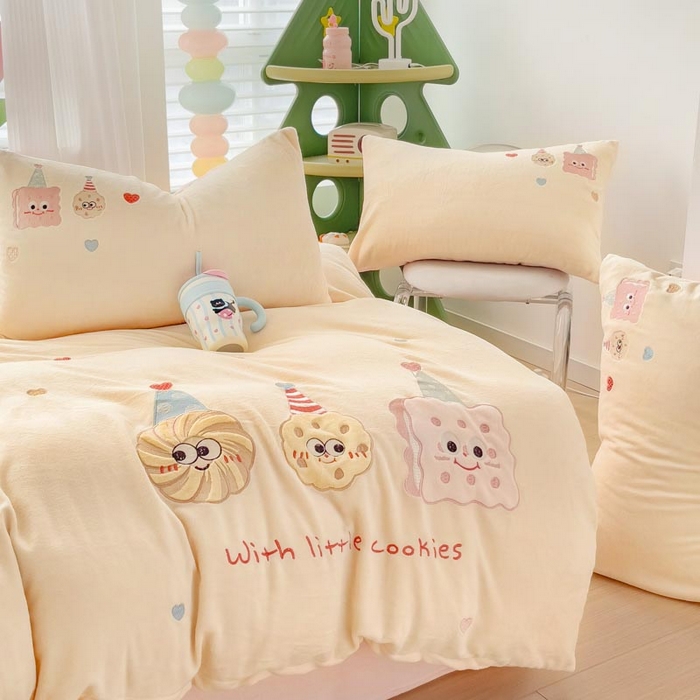 91家纺网 家纺一手货源 找家纺 （总）亲亲公主 2025新款牛奶绒贴布绣四件套-曲奇