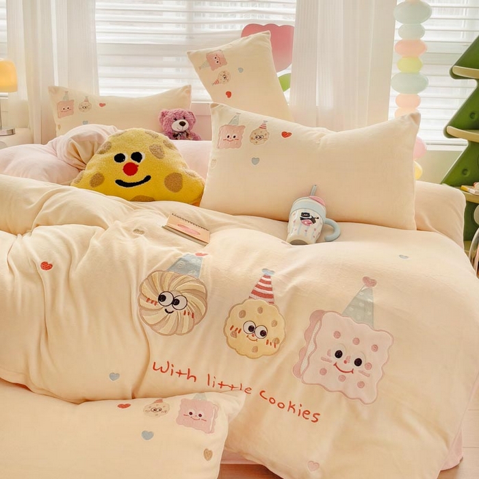 91家纺网 家纺一手货源 找家纺 （总）亲亲公主 2025新款牛奶绒贴布绣四件套-曲奇