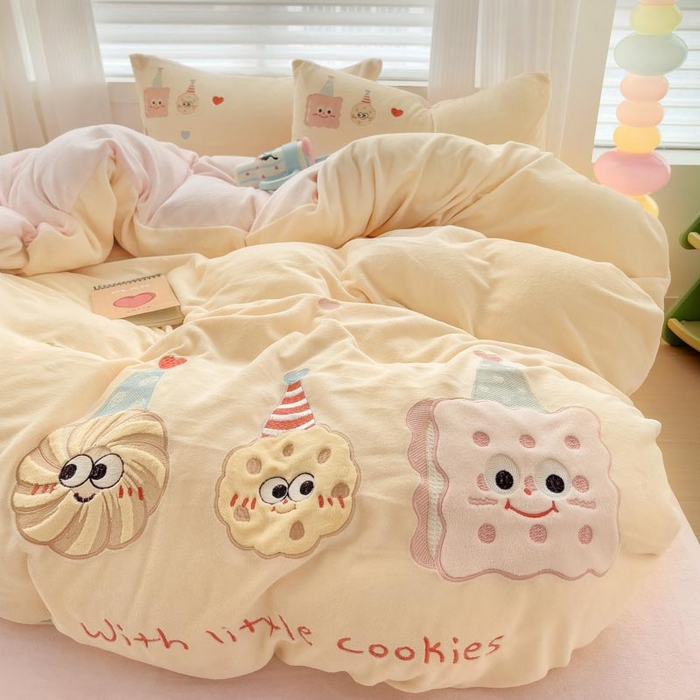 91家纺网 家纺一手货源 找家纺 （总）亲亲公主 2025新款牛奶绒贴布绣四件套-曲奇