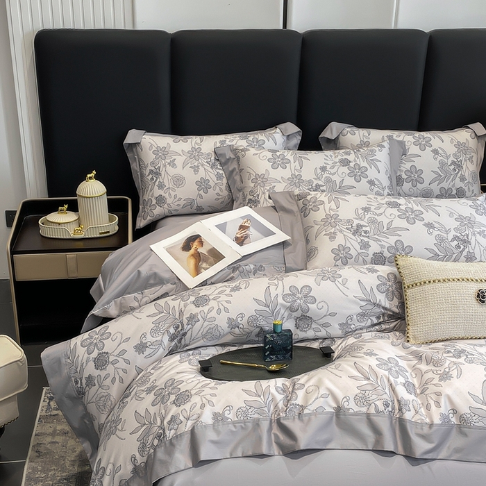 91家纺网 家纺一手货源 找家纺 娇逸家居 2025新款100支新疆长绒棉纯棉数码印花全棉四件套（专版花型） 初语-灰