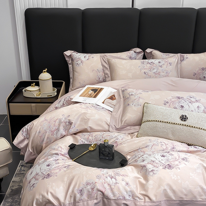 91家纺网 家纺一手货源 找家纺 娇逸家居 2025新款100支新疆长绒棉纯棉数码印花全棉四件套（专版花型） 伊芙琳-粉