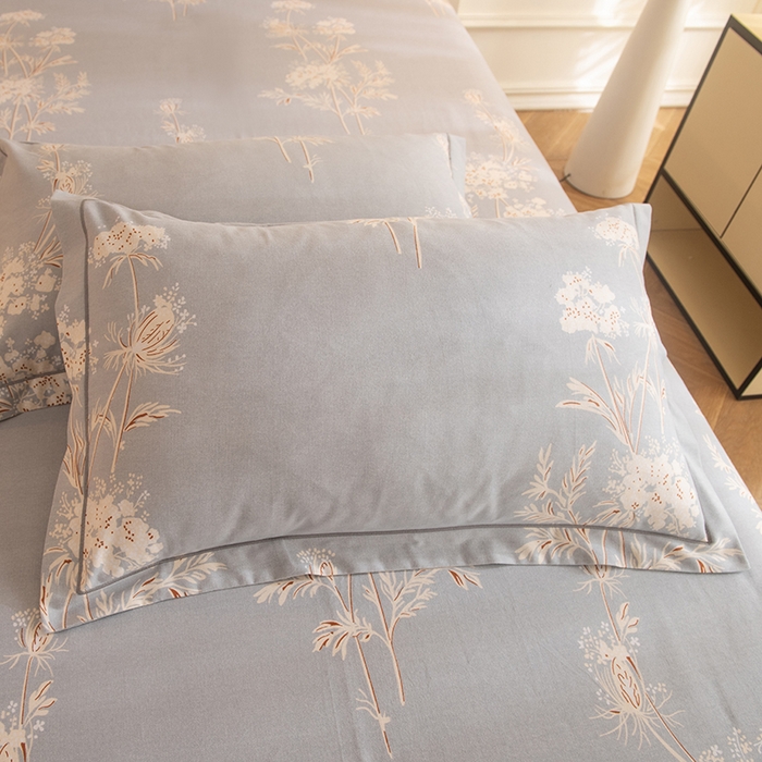 91家纺网 家纺一手货源 找家纺 磨毛世家家纺 2025新款生态四件套 浅笑嫣然-灰