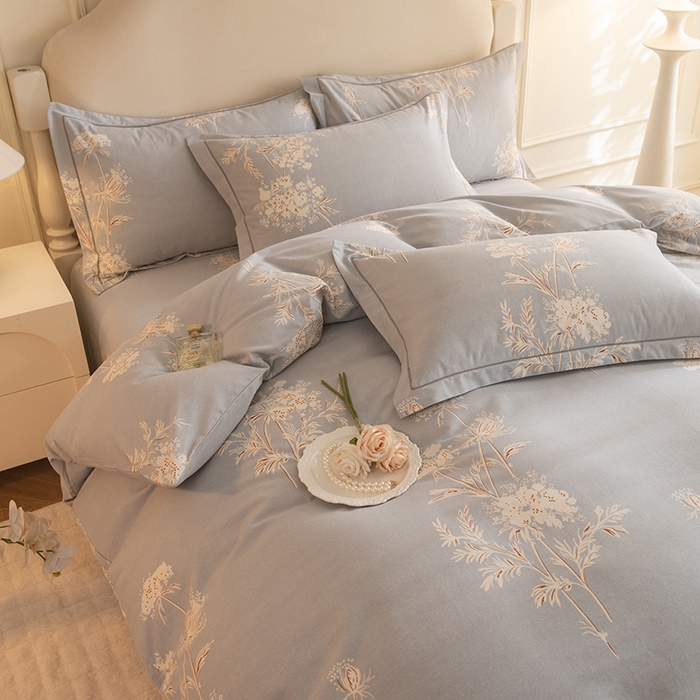 91家纺网 家纺一手货源 找家纺 磨毛世家家纺 2025新款生态四件套 浅笑嫣然-灰