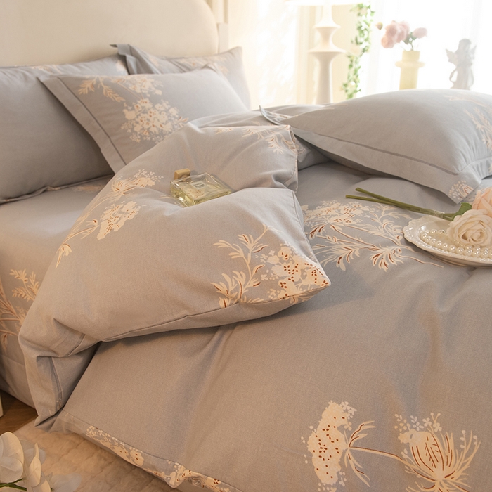 91家纺网 家纺一手货源 找家纺 磨毛世家家纺 2025新款生态四件套 浅笑嫣然-灰