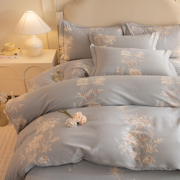 91家纺网 家纺一手货源 找家纺 磨毛世家家纺 2025新款生态四件套 浅笑嫣然-灰