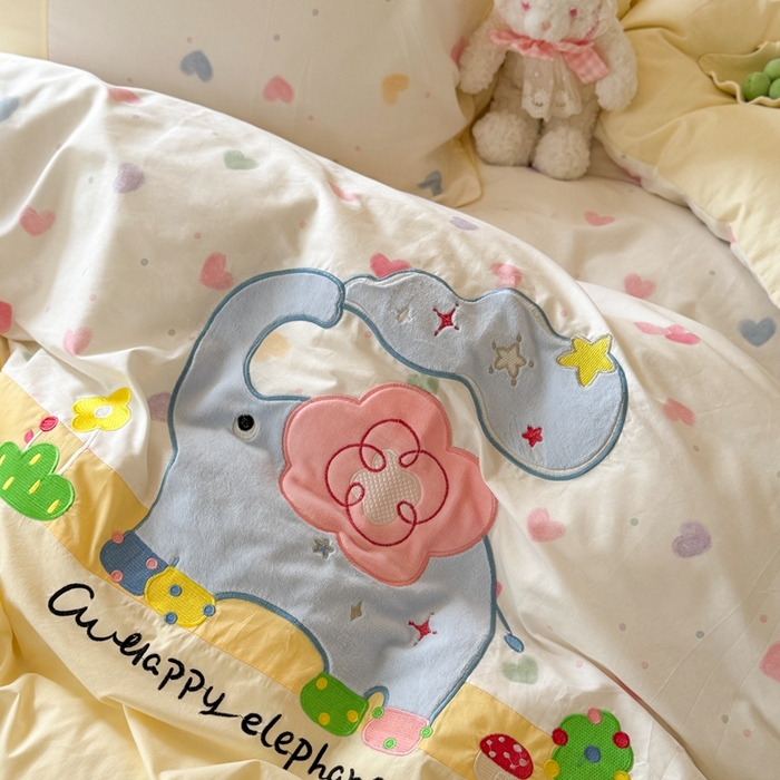 91家纺网 家纺一手货源 找家纺 柚子YOUTH 2025新款全棉纯棉工艺款13070贴布绣四件套 爱心小象