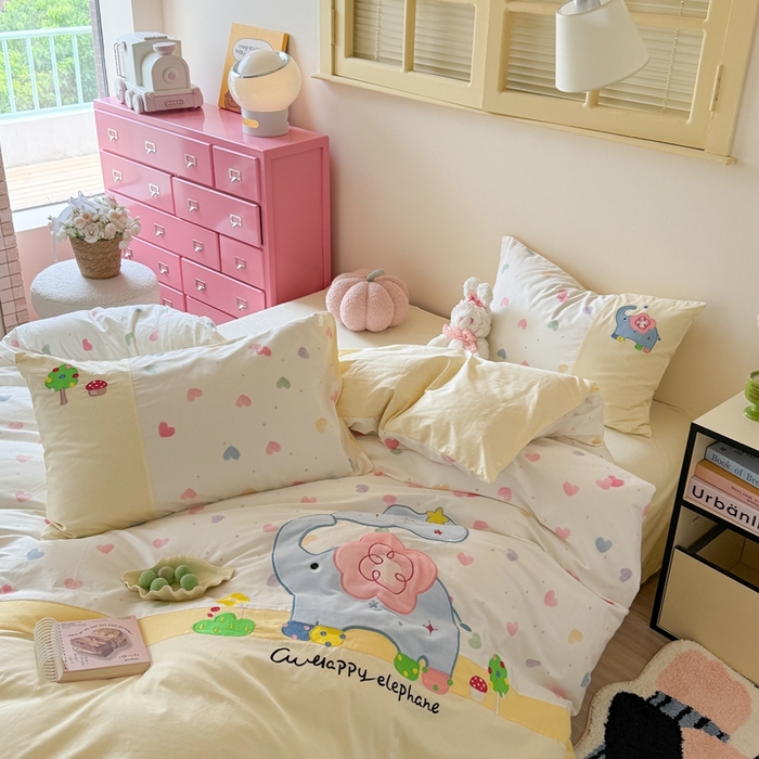 91家纺网 家纺一手货源 找家纺 柚子YOUTH 2025新款全棉纯棉工艺款13070贴布绣四件套 爱心小象