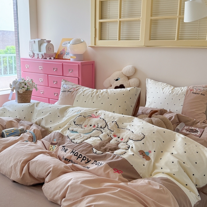 91家纺网 家纺一手货源 找家纺 柚子YOUTH 2025新款全棉纯棉工艺款13070贴布绣四件套 毛绒小狗