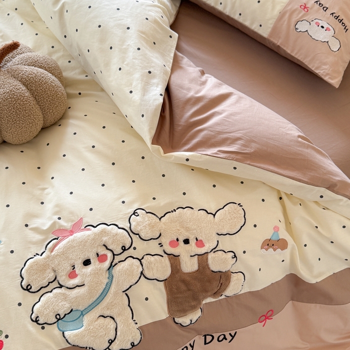 91家纺网 家纺一手货源 找家纺 柚子YOUTH 2025新款全棉纯棉工艺款13070贴布绣四件套 毛绒小狗