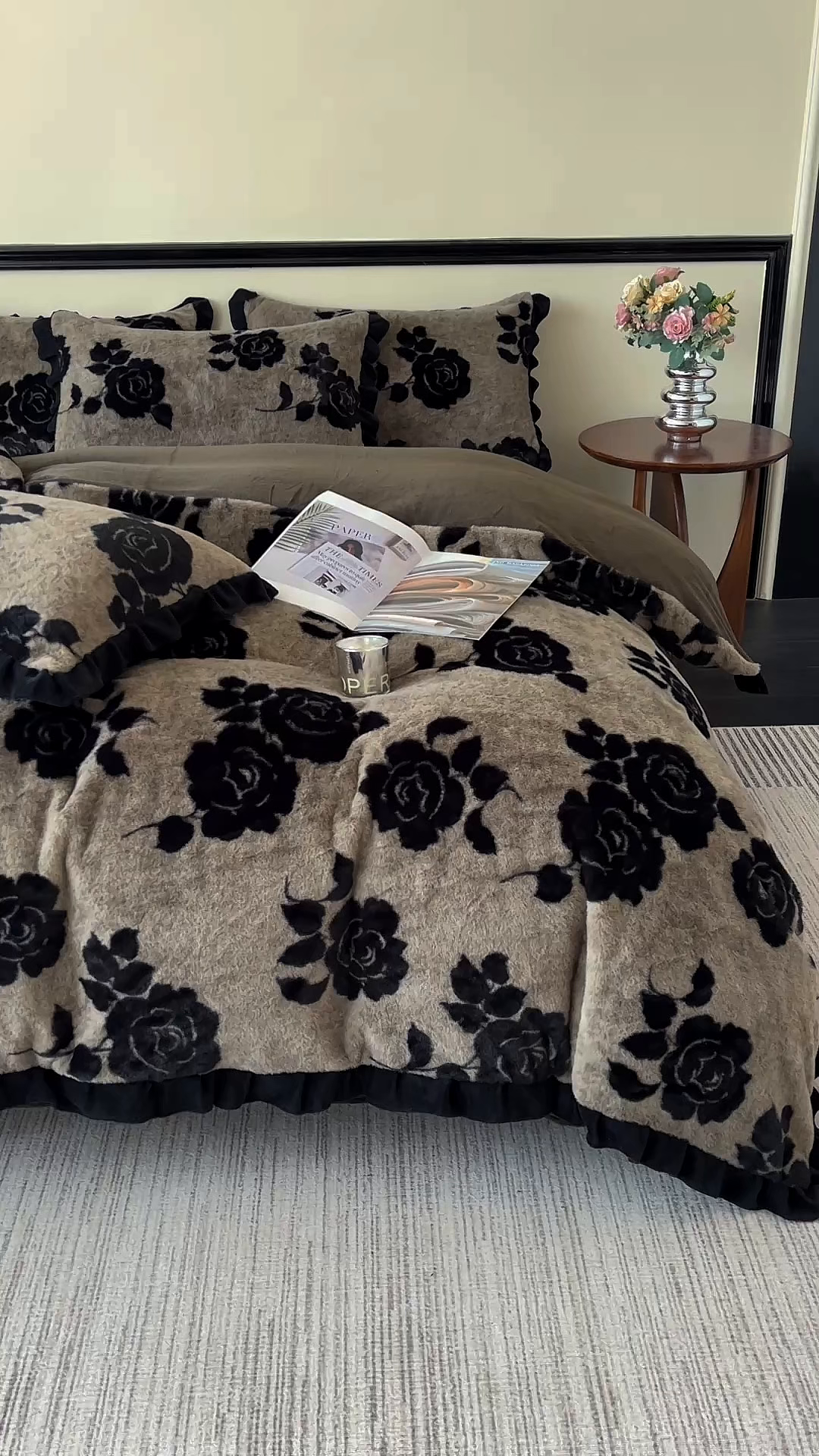 91家纺网 家纺一手货源 找家纺 金艾草 2025新款兔毛法式床单款四件套 盛放灰