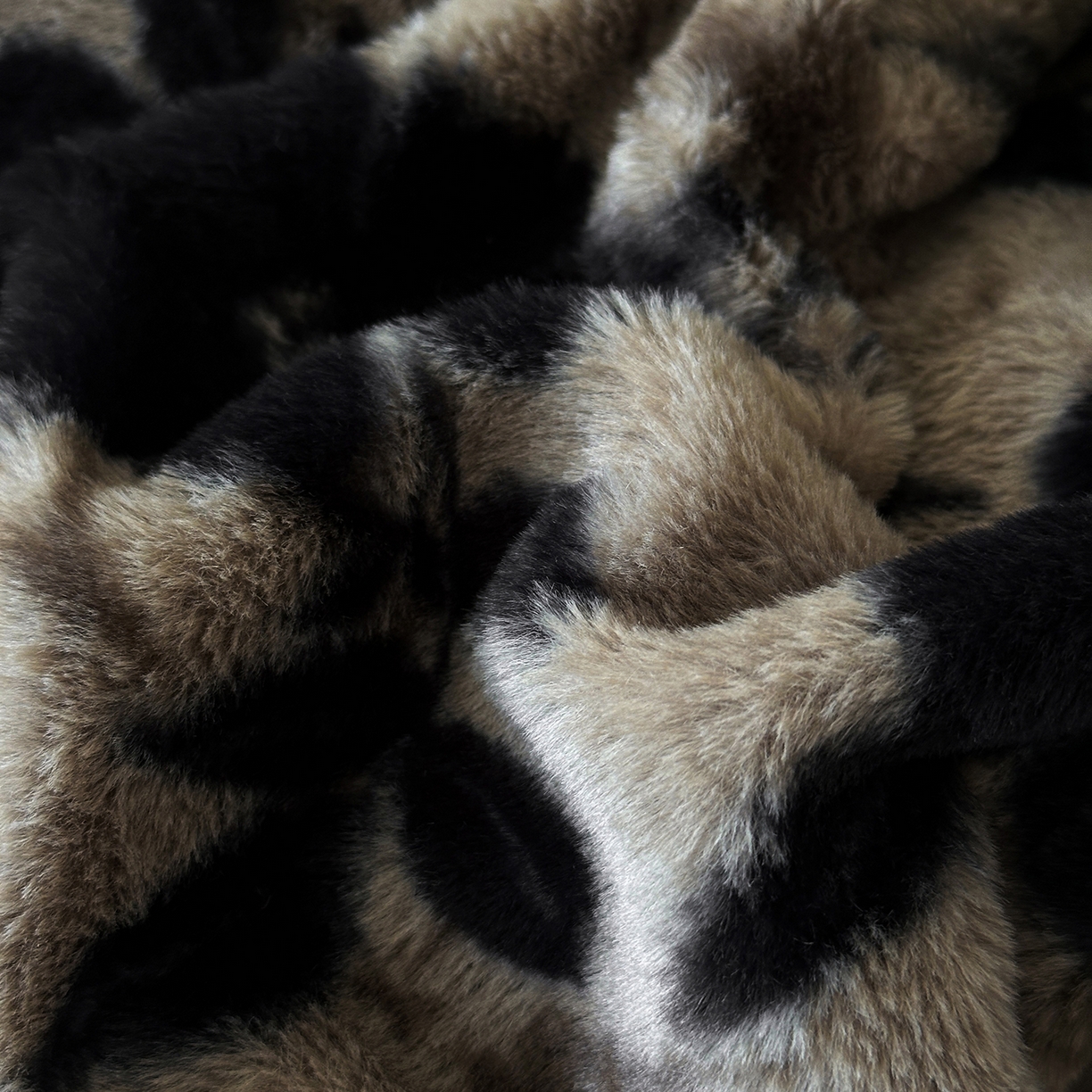 91家纺网 家纺一手货源 找家纺 金艾草 2025新款兔毛法式床单款四件套 简爱